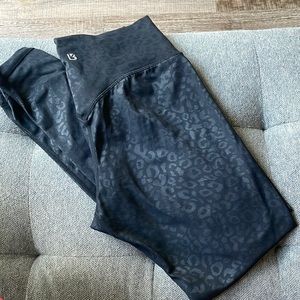 Buff Bunny: Rebel Legging - Black Leopard